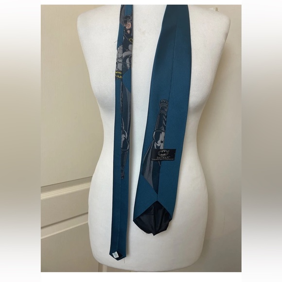Rare Vintage Batman Design Mens Tie Teal Dark Knight 1992 - Picture 6 of 16